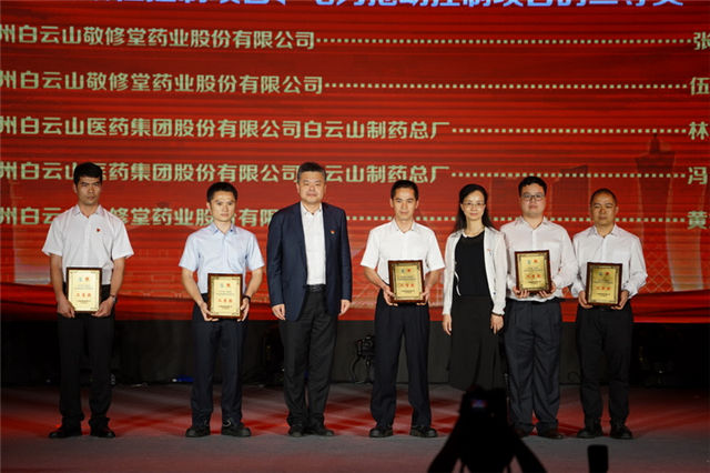 可编程控制项目、电力拖动控制项目的二等奖获奖人员_副本.jpg