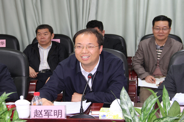 广州市工业和信息化委员会主任赵军明陪同调研